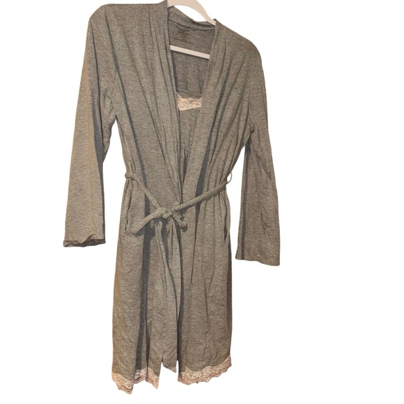 Motherhood Maternity soft nursing gray nightgown and matching robe size medium - Picture 2 of 7